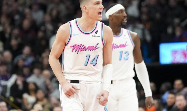 竞彩足球资讯分析-NBA彩经：火箭大胜公牛 雷霆拿下马刺 湖人不敌老鹰 勇士胜开拓者