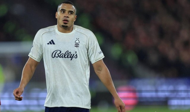 竞彩足球-曼联重建后防！力争签下穆里略，马奎尔七年红魔生涯步入倒计时！|诺丁汉森林|迈克尔-穆里略|哈里-马奎尔|佛罗伦萨|米伦科维奇_新浪体育_新浪新闻