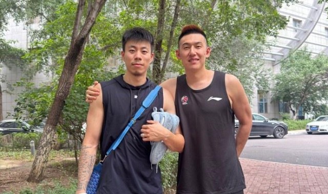 付豪晒与张镇麟&刘雁宇等合照:人生总有很多分岔路口 祝开心顺利