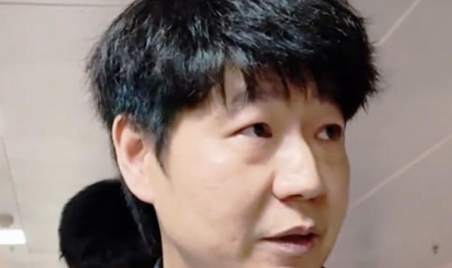 竞彩足球中奖查询-怒了！邱彪：输得实在太丢人，有些球员今天就TM不是职业球员