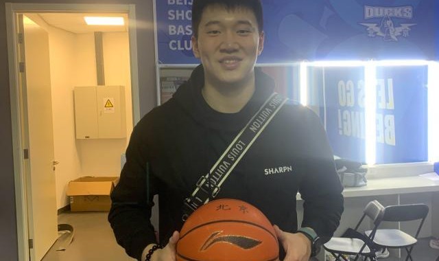 竞彩足球-【现场】雷蒙贡献神奇绝杀！庆祝动作本想模仿詹姆斯