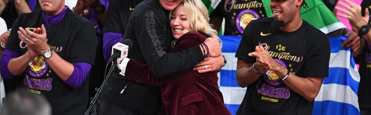 竞彩足球-ESPN：珍妮将佩林卡&amp;兰比斯等朋友视作家人 把亲生兄妹视作敌人